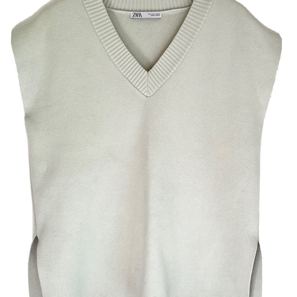 Zara Green V-Neck Sweater